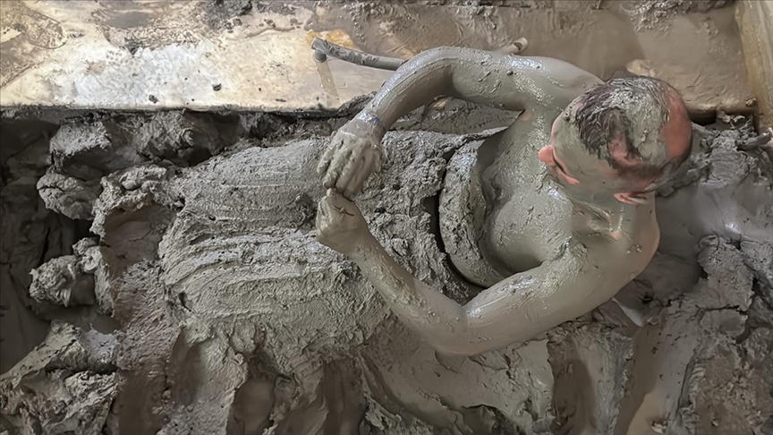 Hüdai Kaplıcaları gurbetçilerin dinlenme yeri oluyor