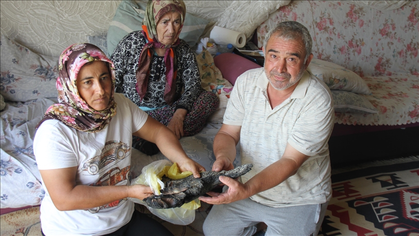 Yatalak Annesini Yangından Kurtardı, Birikimini Kaybetti