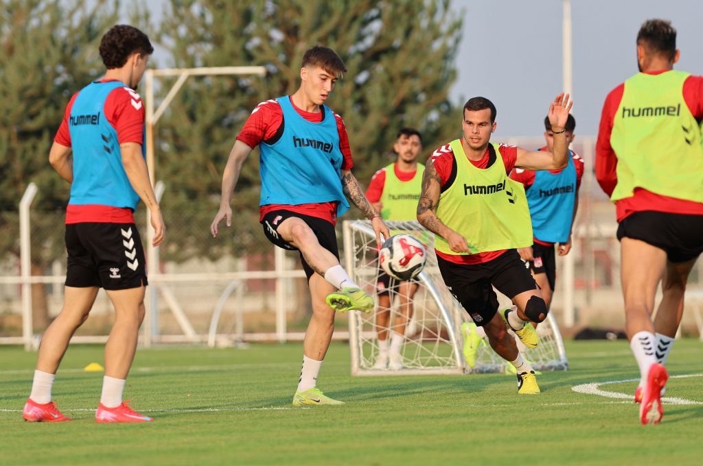 Sivasspor lige hazırlanıyor