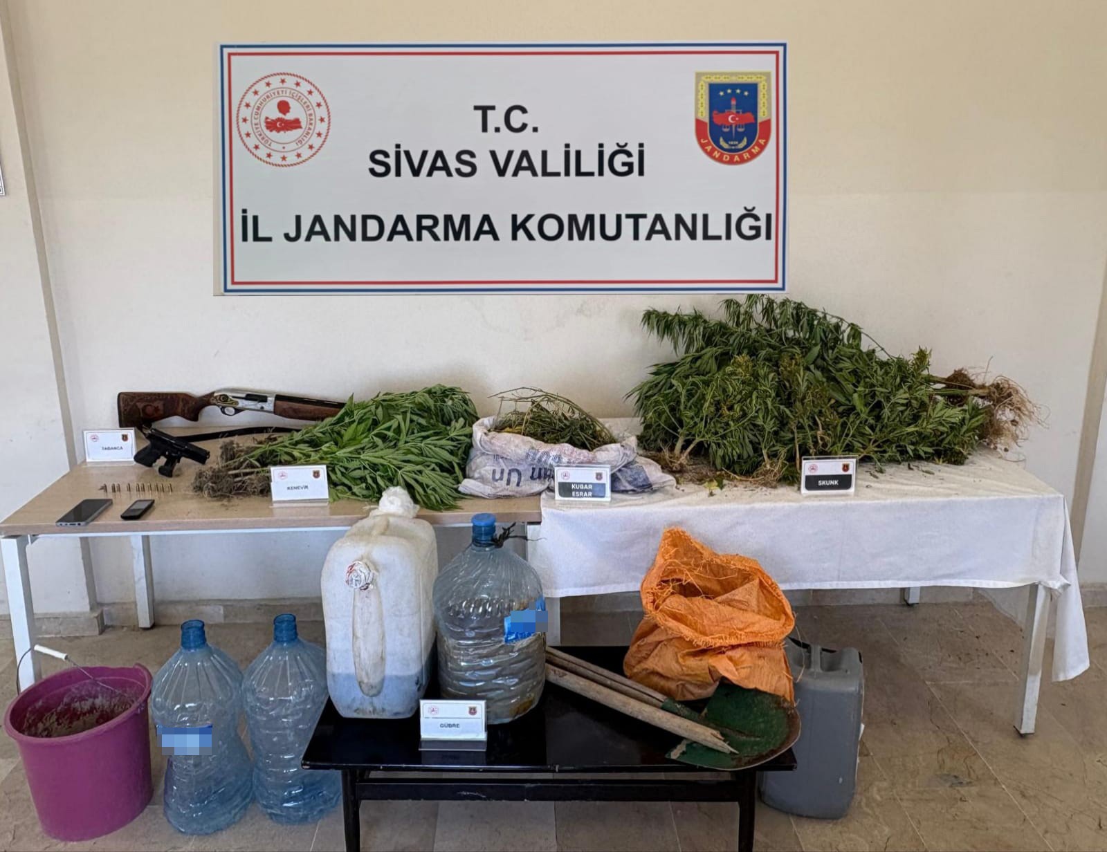 Sivas’ta uyuşturucu operasyonu: 3 tutuklama