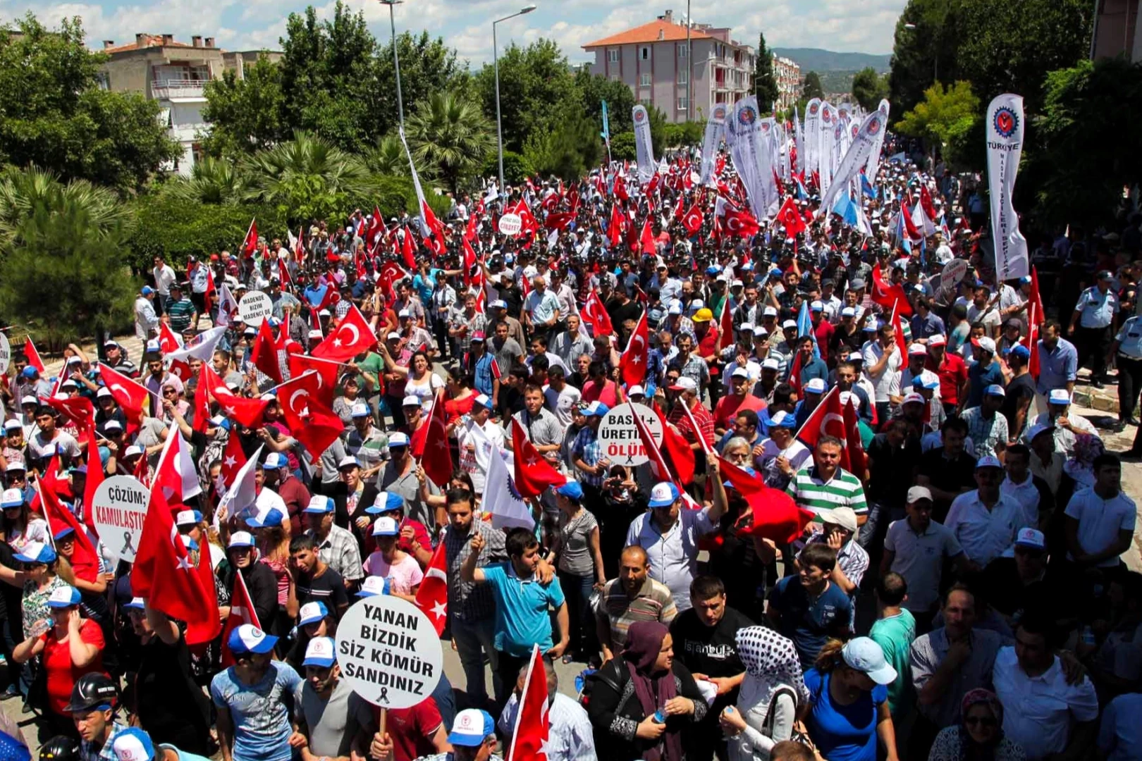 Maden İşçileri Sendikasının Grevi Ertelendi