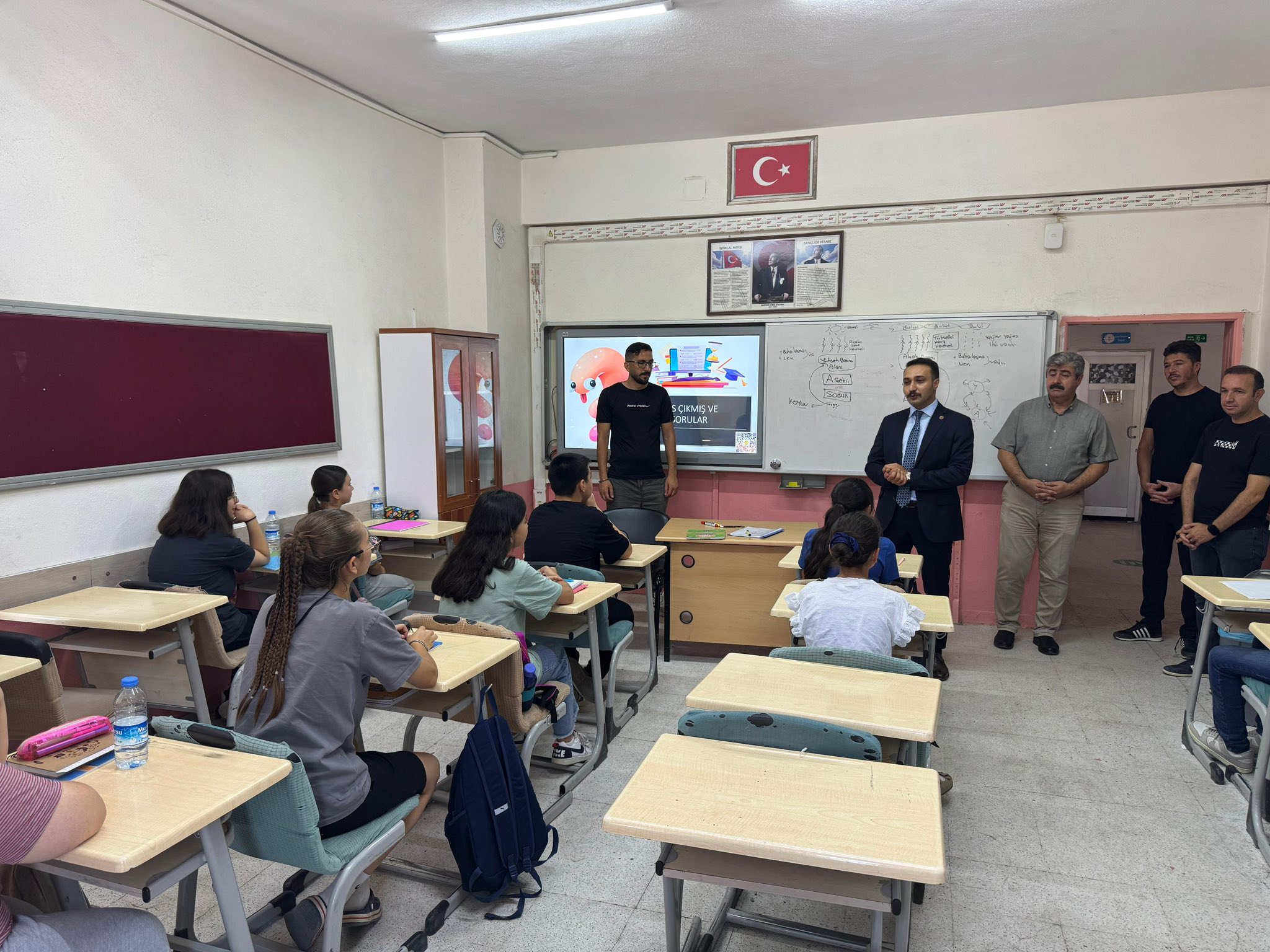 Gemerek Kaymakamı Enes Burak Koca, yaz kampını ziyaret etti