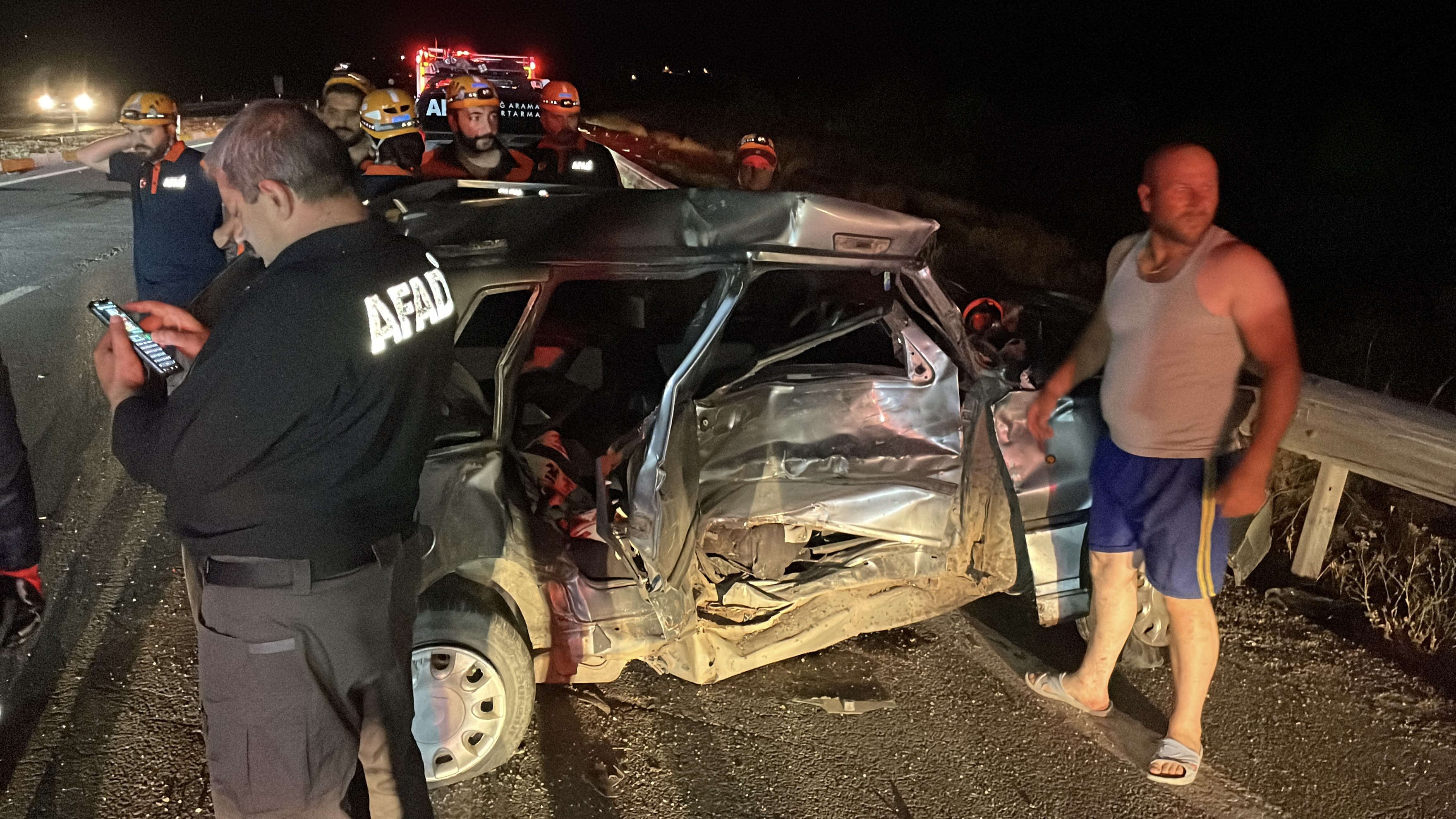Sivas'ta trafik kazaları: 2'si ağır 4 yaralı