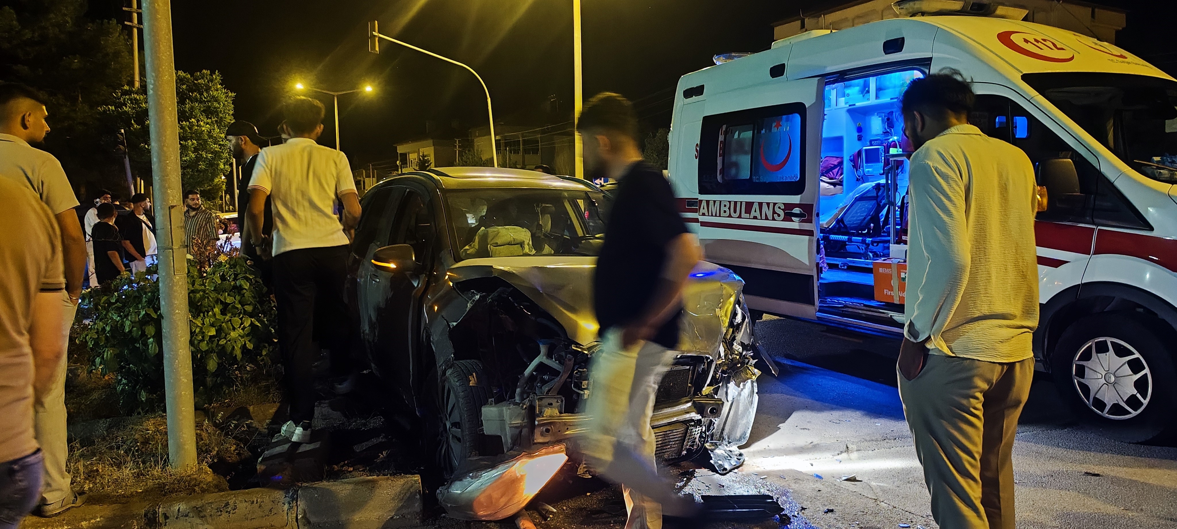 Sivas'ta 2 aracın çarpıştığı kazada 7 kişi yaralandı