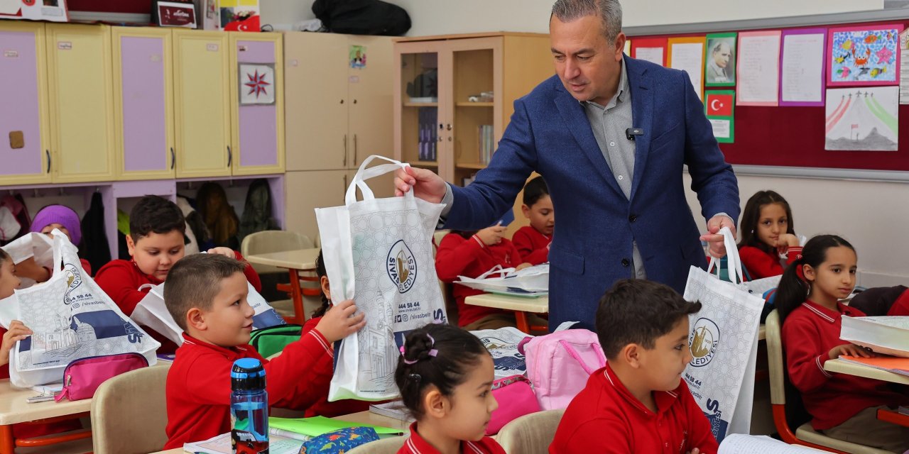 Sivas Belediyesi’nden Eğitime Destek Eli