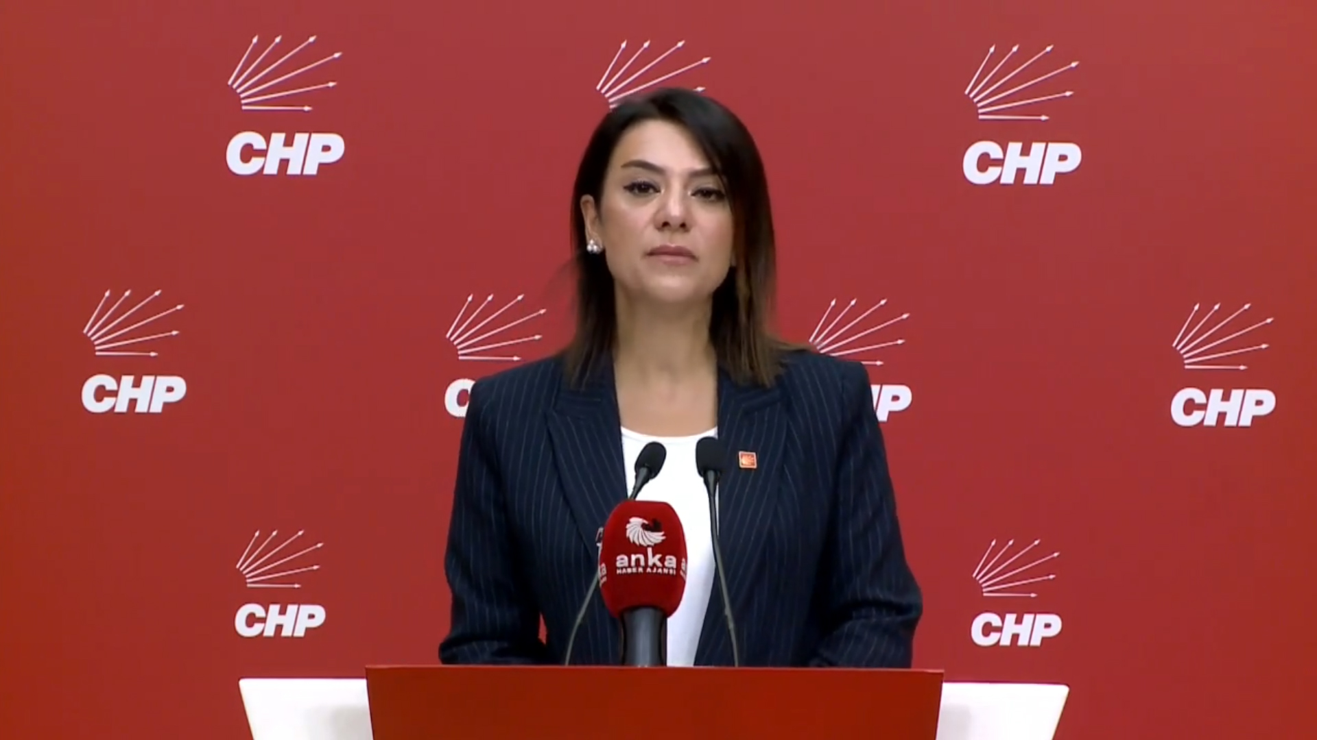 Emekçilere reva görülen açık bir biçimde sadakadır