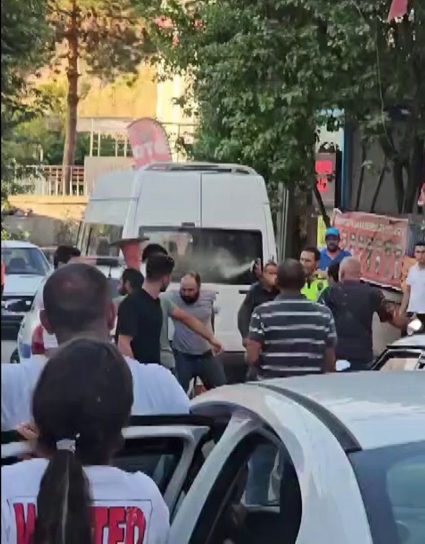 Sivas'ta alacak verecek kavgasında kan aktı!