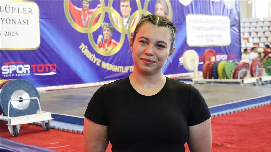 Sivas'ta düzenlenen müsabakada Şampiyon oldu, hedefi dünya şampiyonluğu