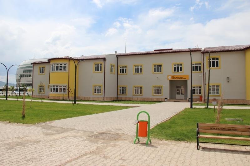 YKS’ye Prof. Dr. Necati Erşen Sosyal Bilimler Lisesi Damgası