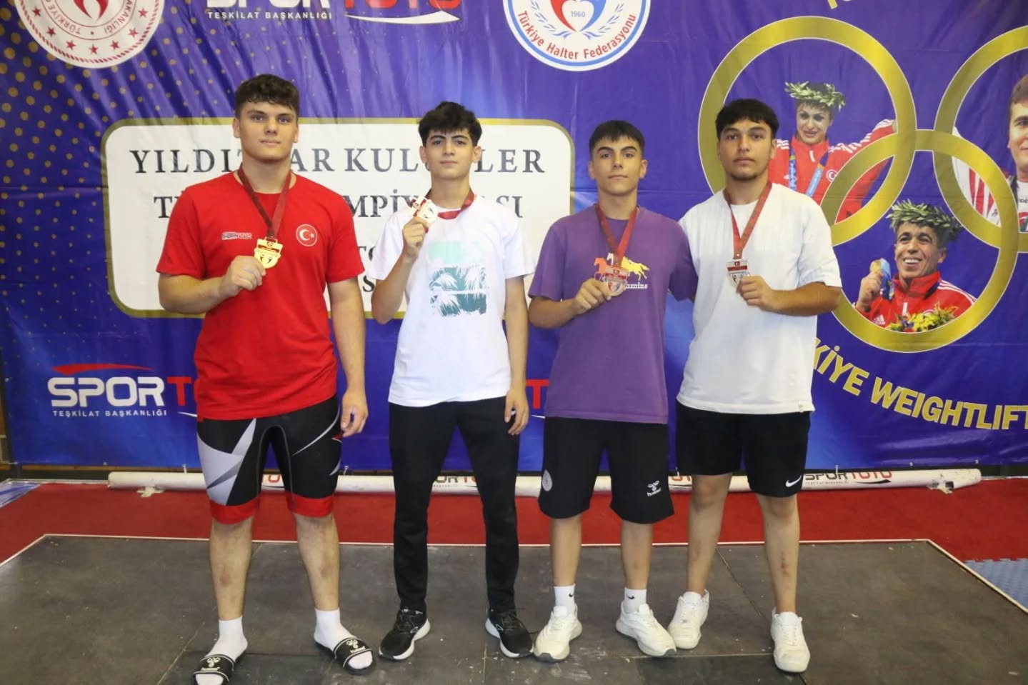Sivas halterde Türkiye’nin en iyileri arasında