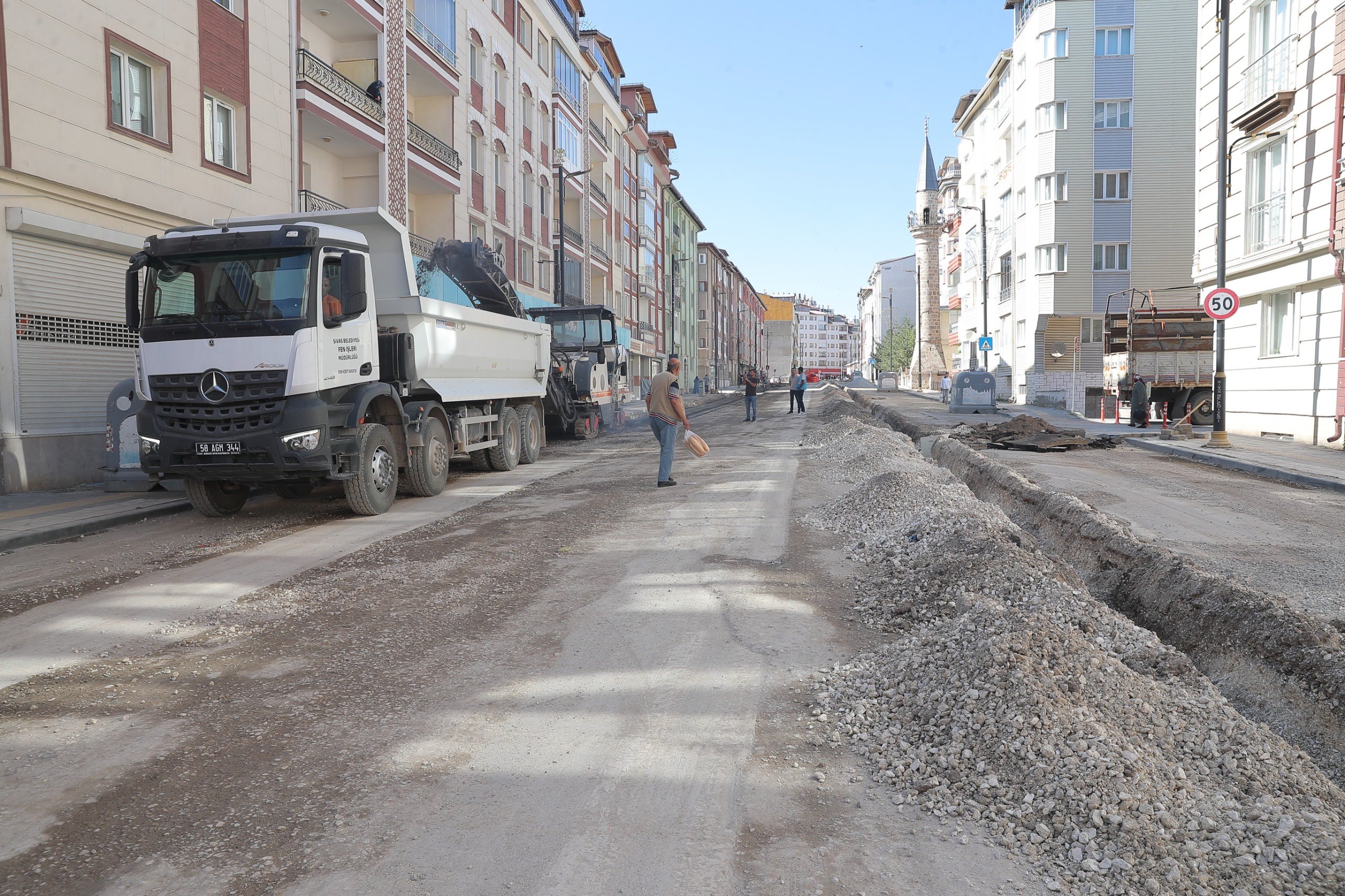 Kazancılar Caddesi’nde Üstyapı Çalışmaları Başladı