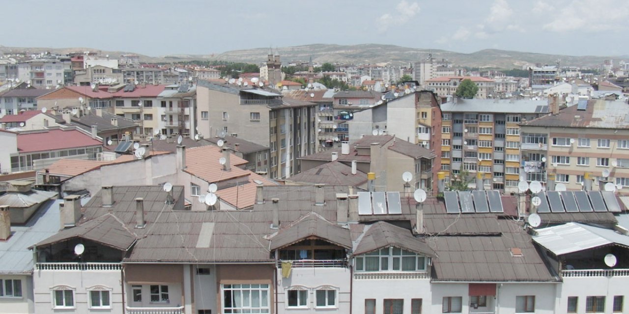 Sivas'ta ikinci el evler zirvede!