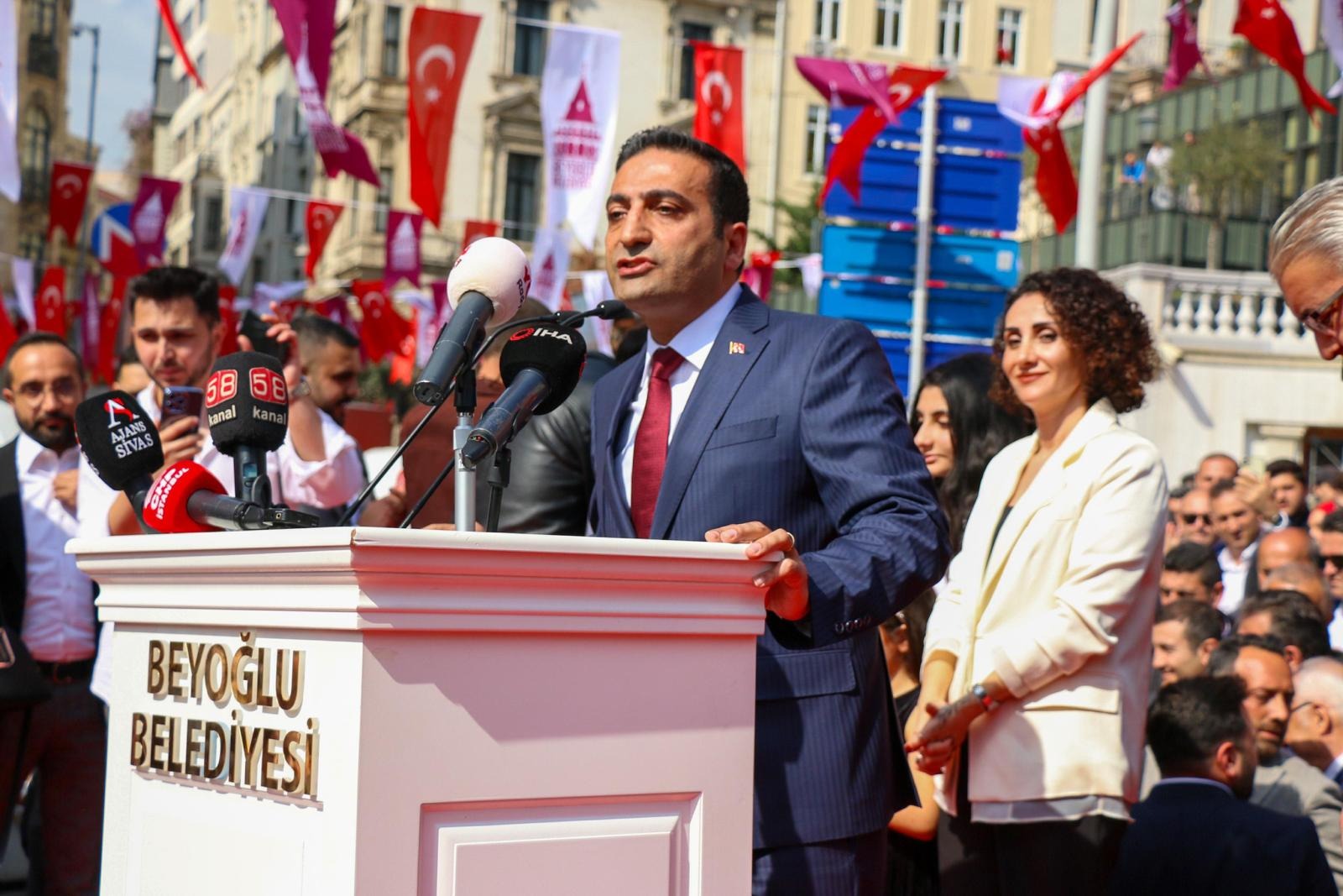 Sivaslı Başkan gözaltına alındı!