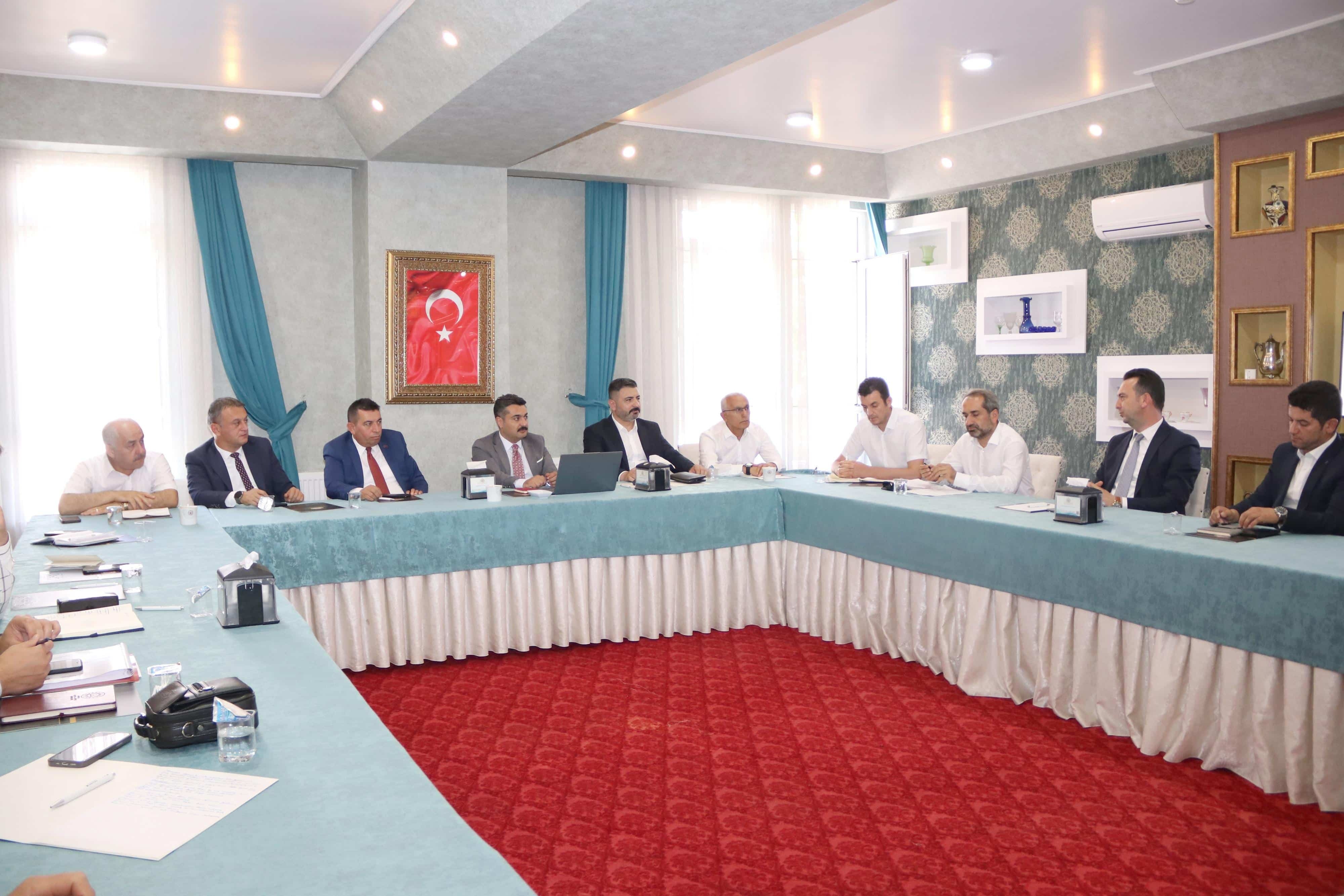 Fatih Erdoğan, Bakan Tekin’in Talimatlarını İlçe Müdürlerine Aktardı