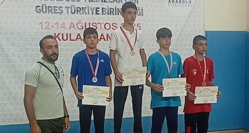 Güreşte Türkiye İkinciliği Sivas’ın