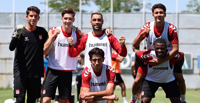 Sivasspor’da Yaş Dengesi Dikkat Çekiyor