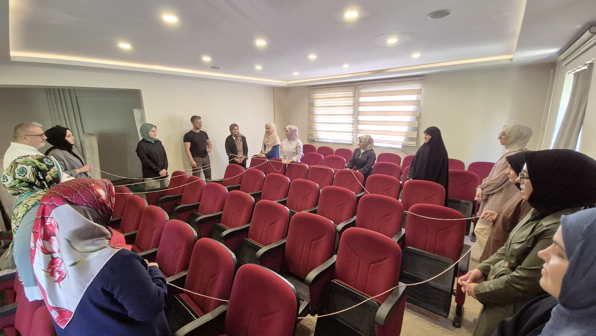Sivas'ta psikososyal destek  yöntemleri aktarıldı