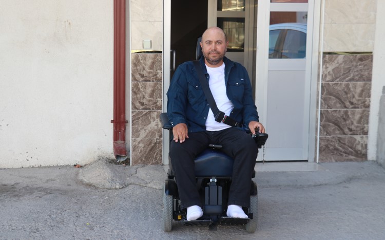 Sivas'ta Acısını Mısralara Döktü
