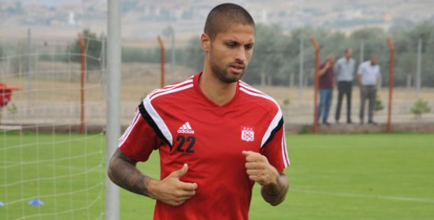 Costa 4 Hafta Daha Yok!