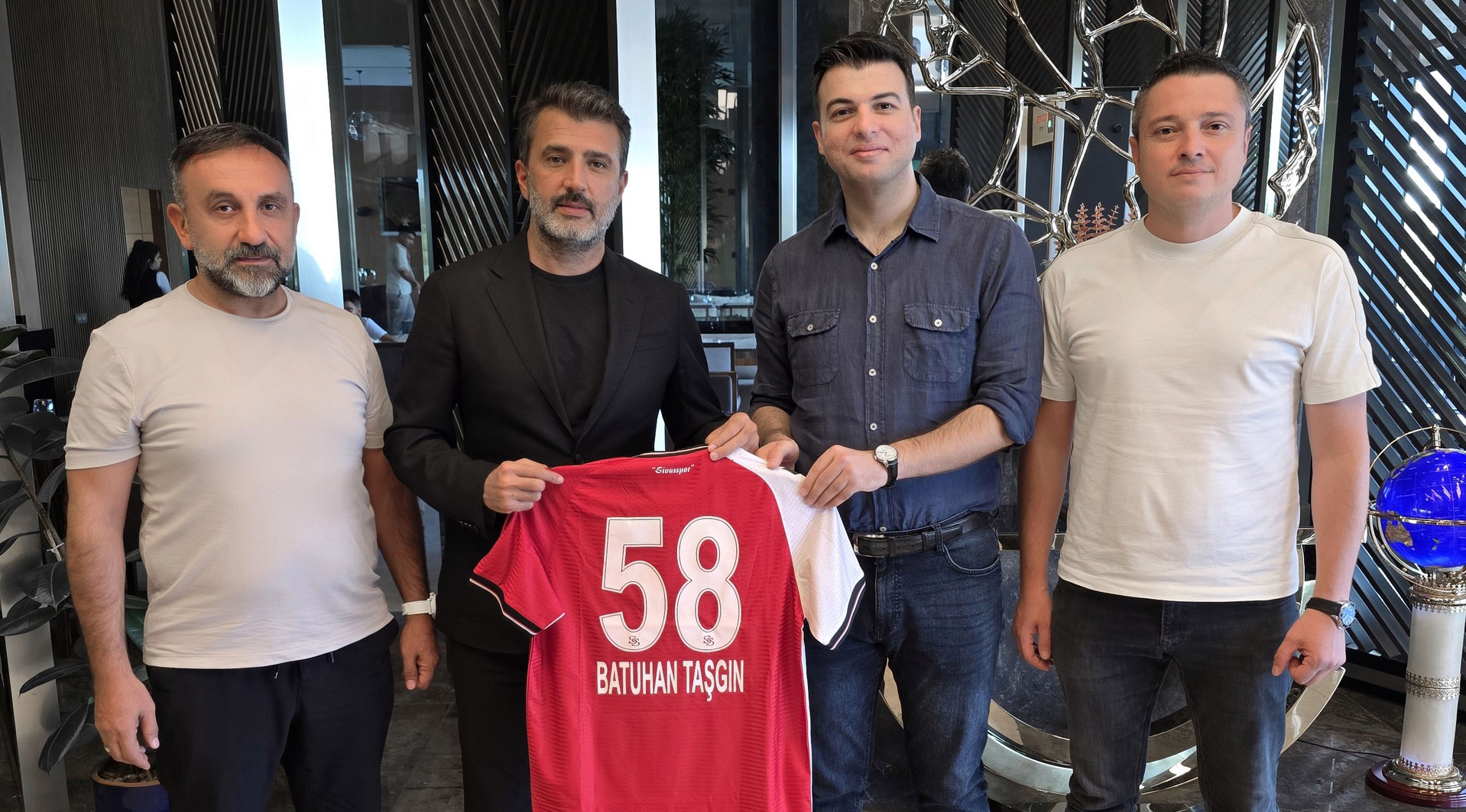 Diyarbakır’da Dostluk Mesajı