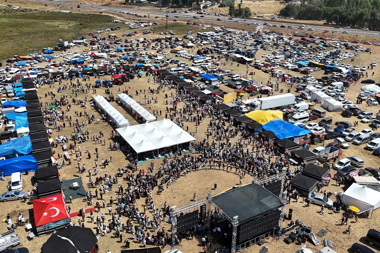Elbeyliler  festivalde buluştu