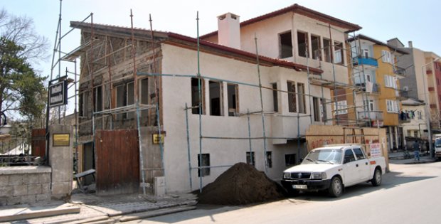 Aslına Uygun Restore Devam Ediyor