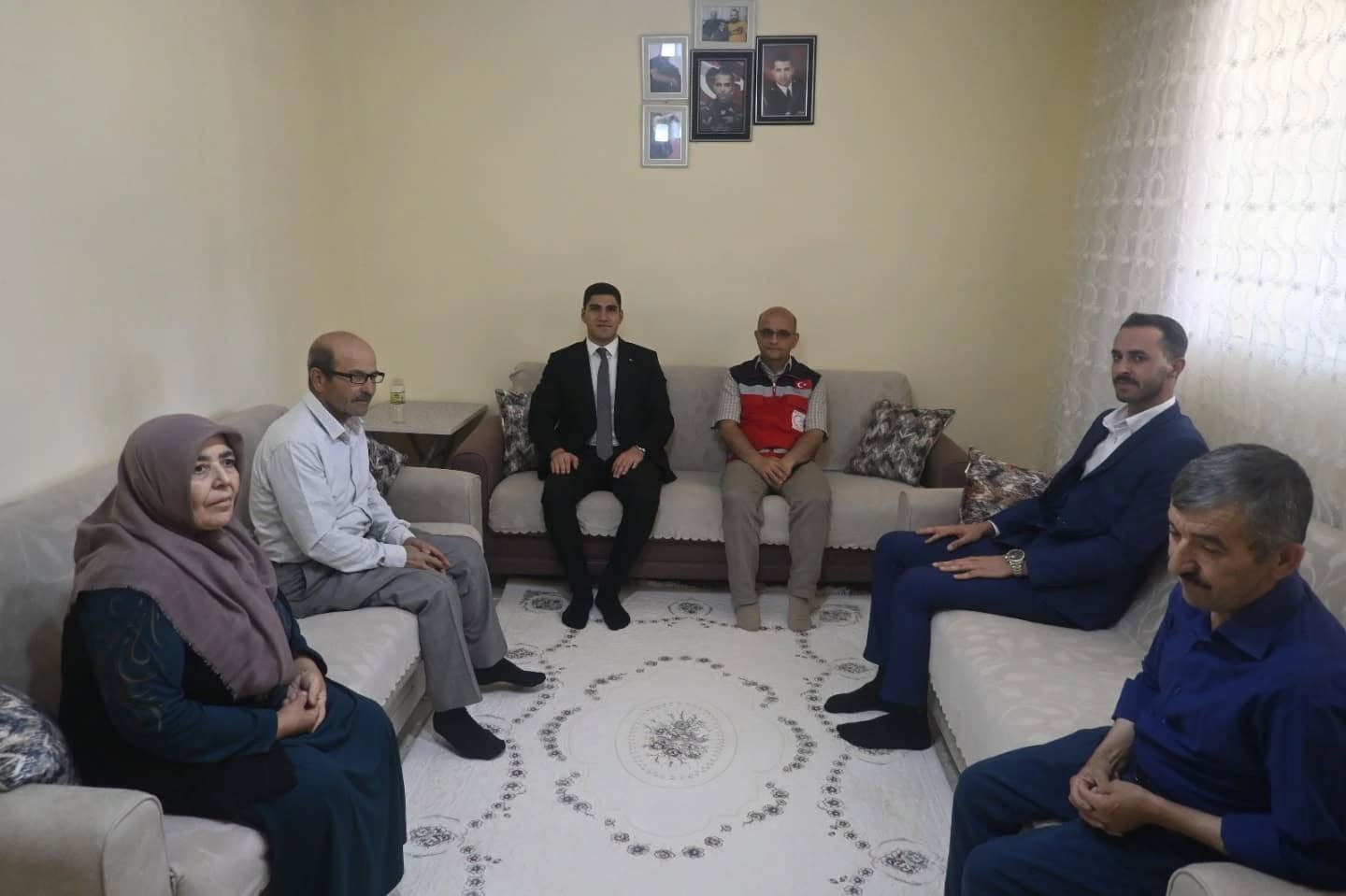 Sivas'ta Kaymakam Yiğit’ten Şehit Ailelerine Ziyaret