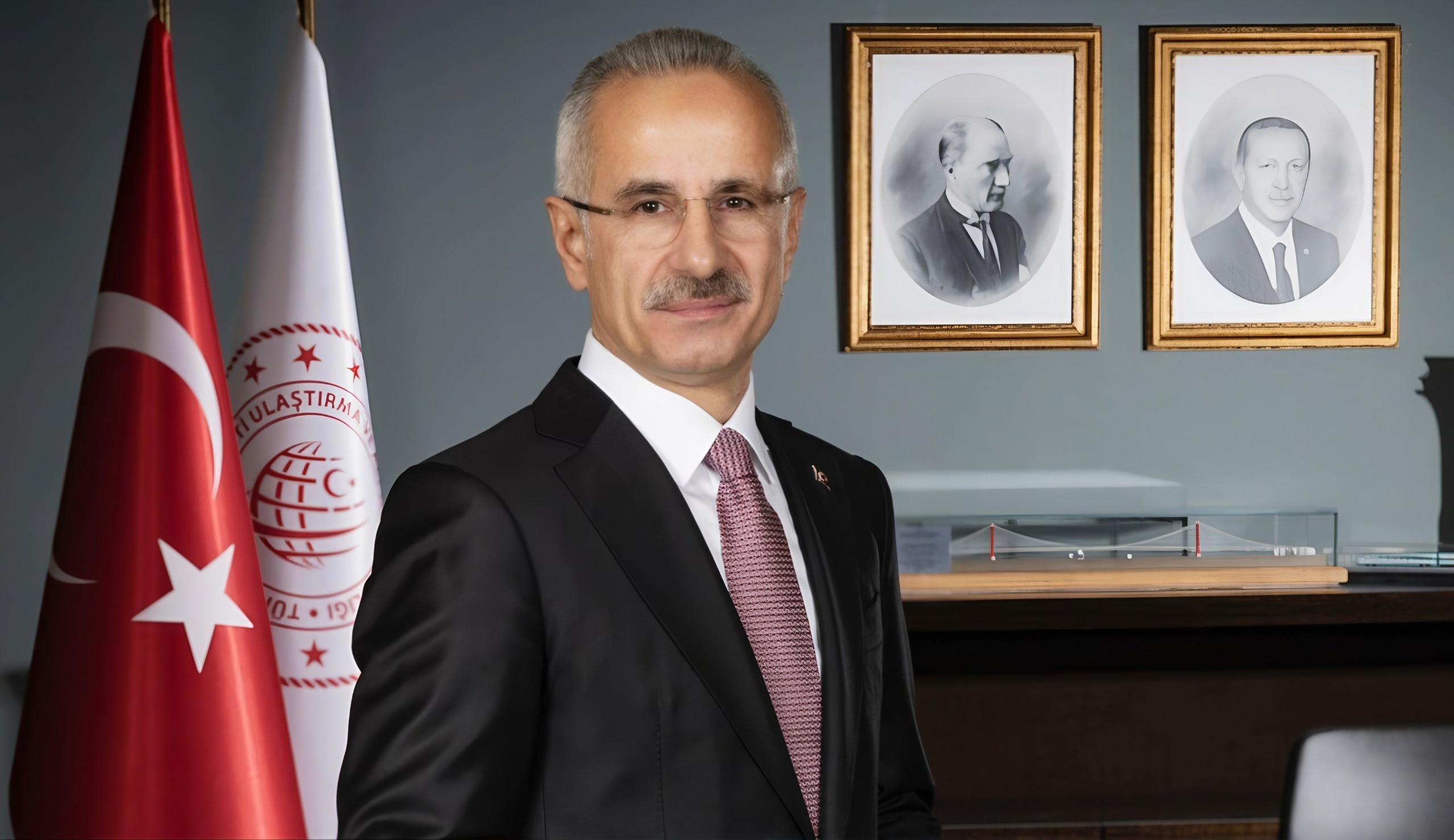 Bakan Uraloğlu’ndan  Zafer Bayramı mesajı
