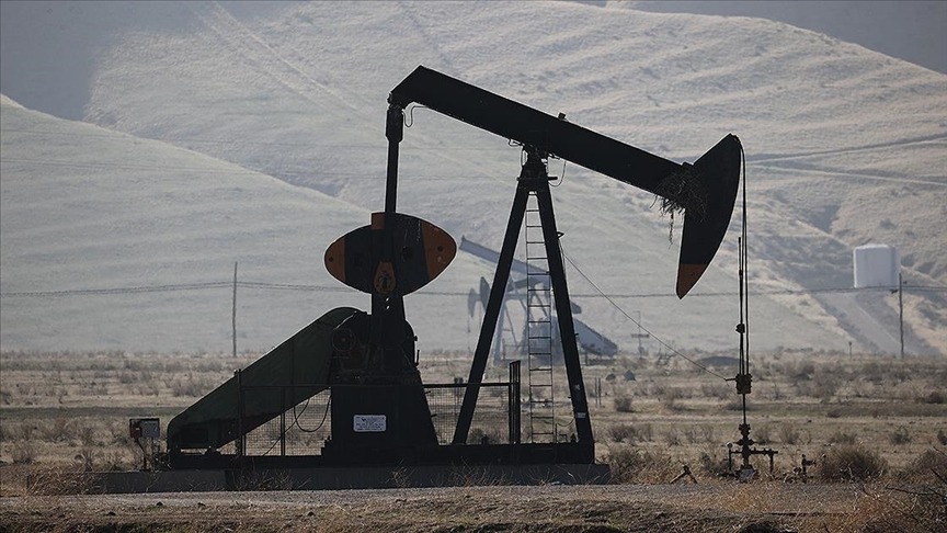 Brent petrol 4 dolardan fazla düştü
