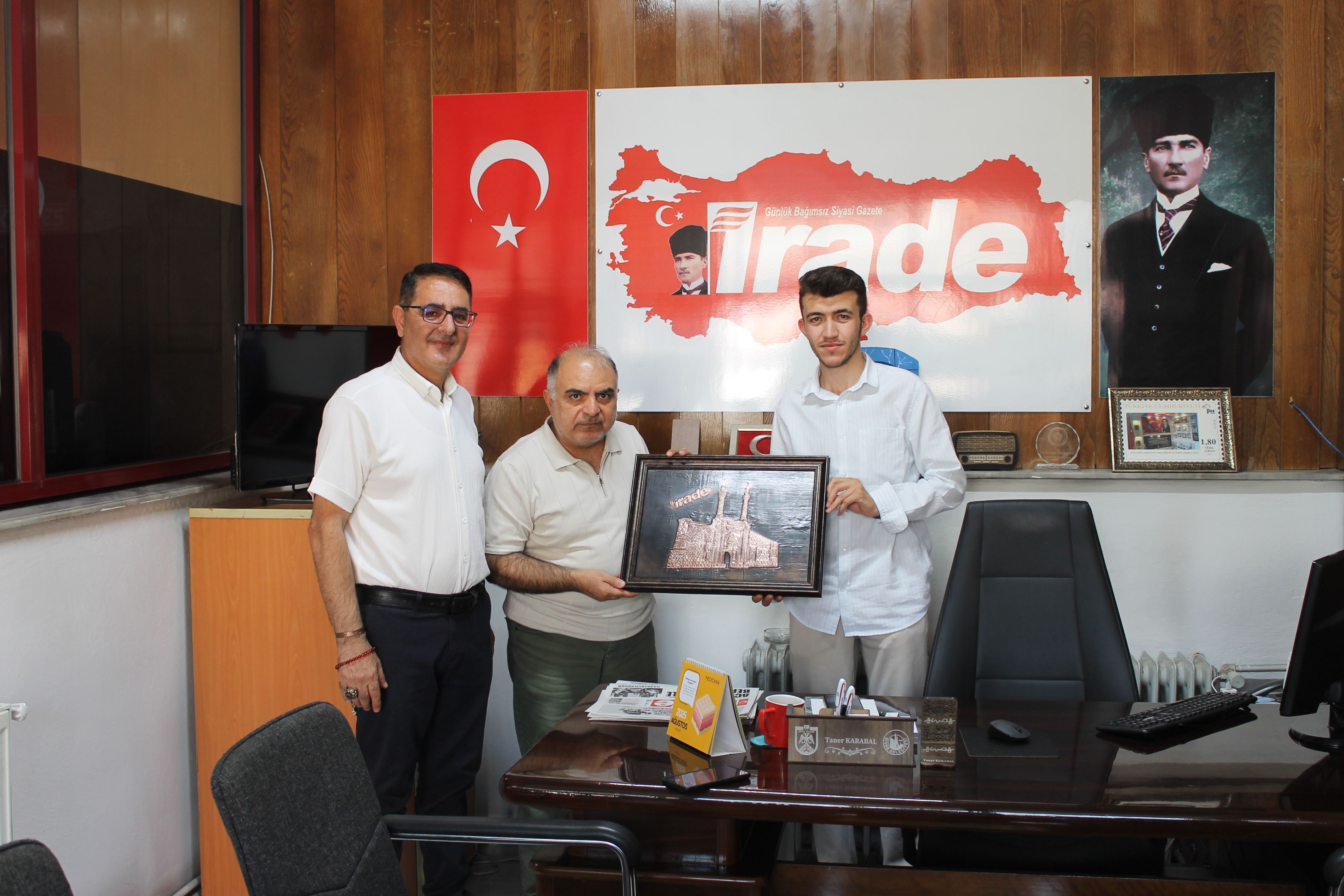 Sivas’ın Kültür Oscarı ödüllü sanatçısından İrade'ye ziyaret