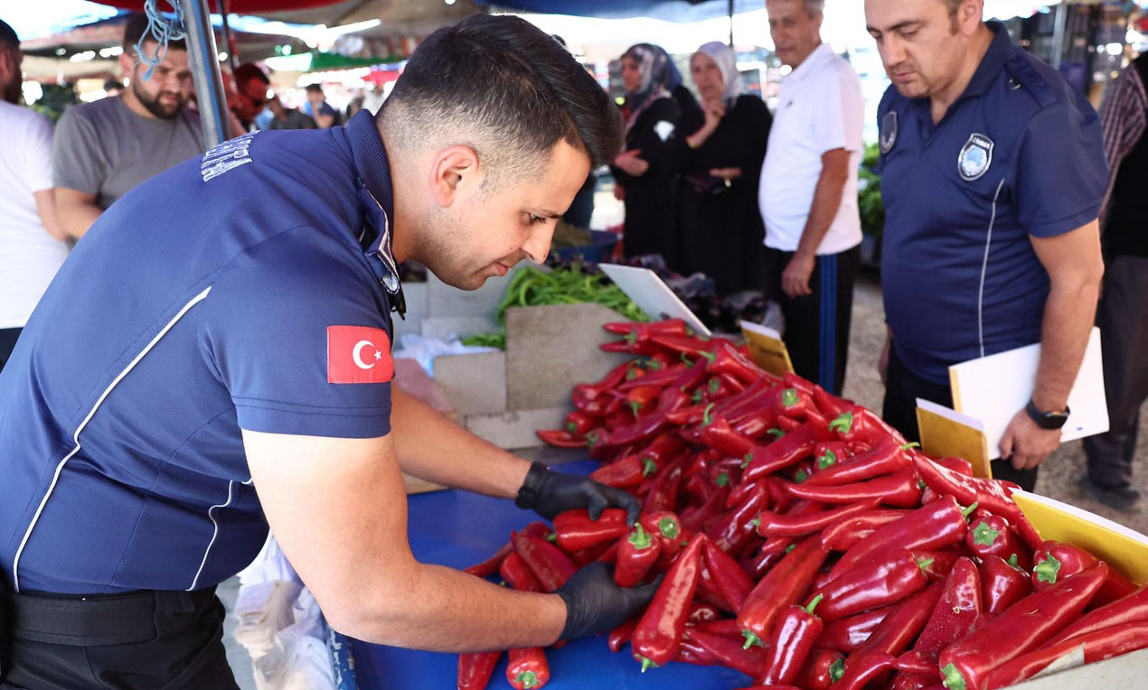 Sivaslılar Pazarcı Esnafına Tepkili: İyiler Öne, Çürükler Arkaya!