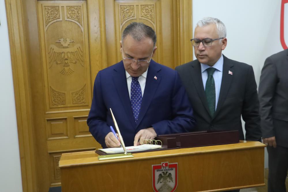 Bozdağ, Vali Şimşek'ten brifing aldı
