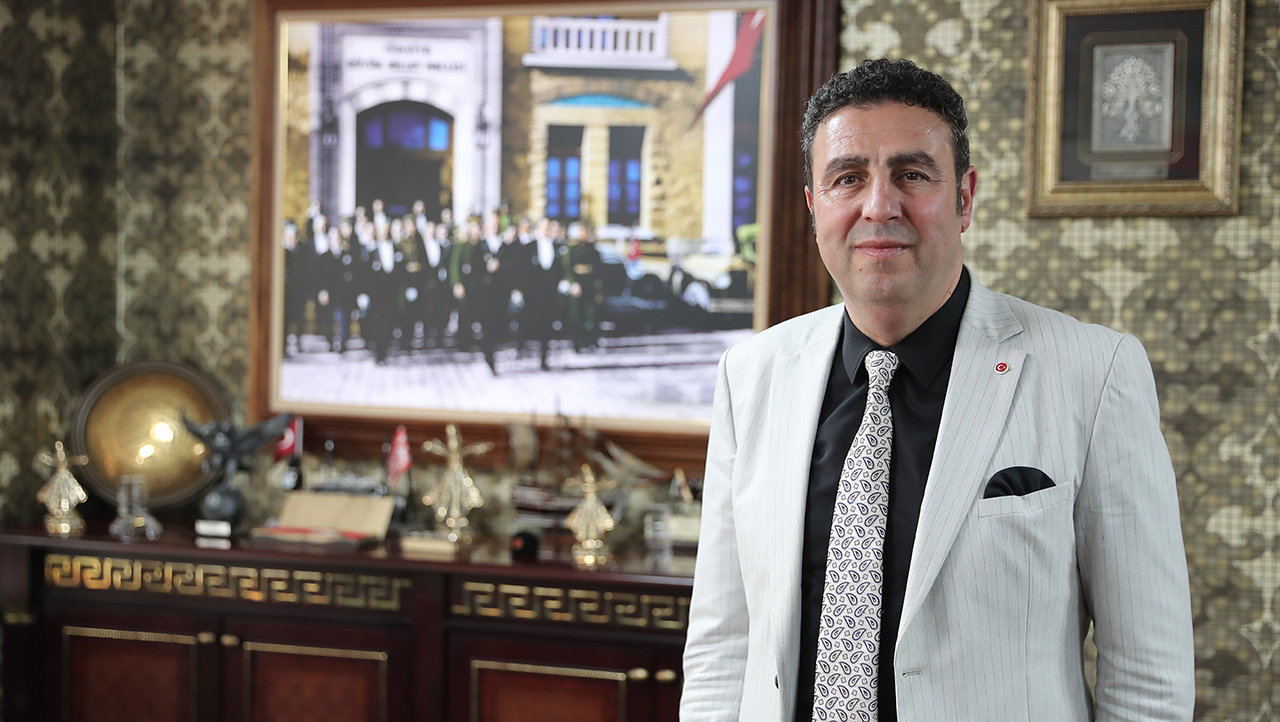 Demirgil: "Destanı canlı  tutmalıyız"
