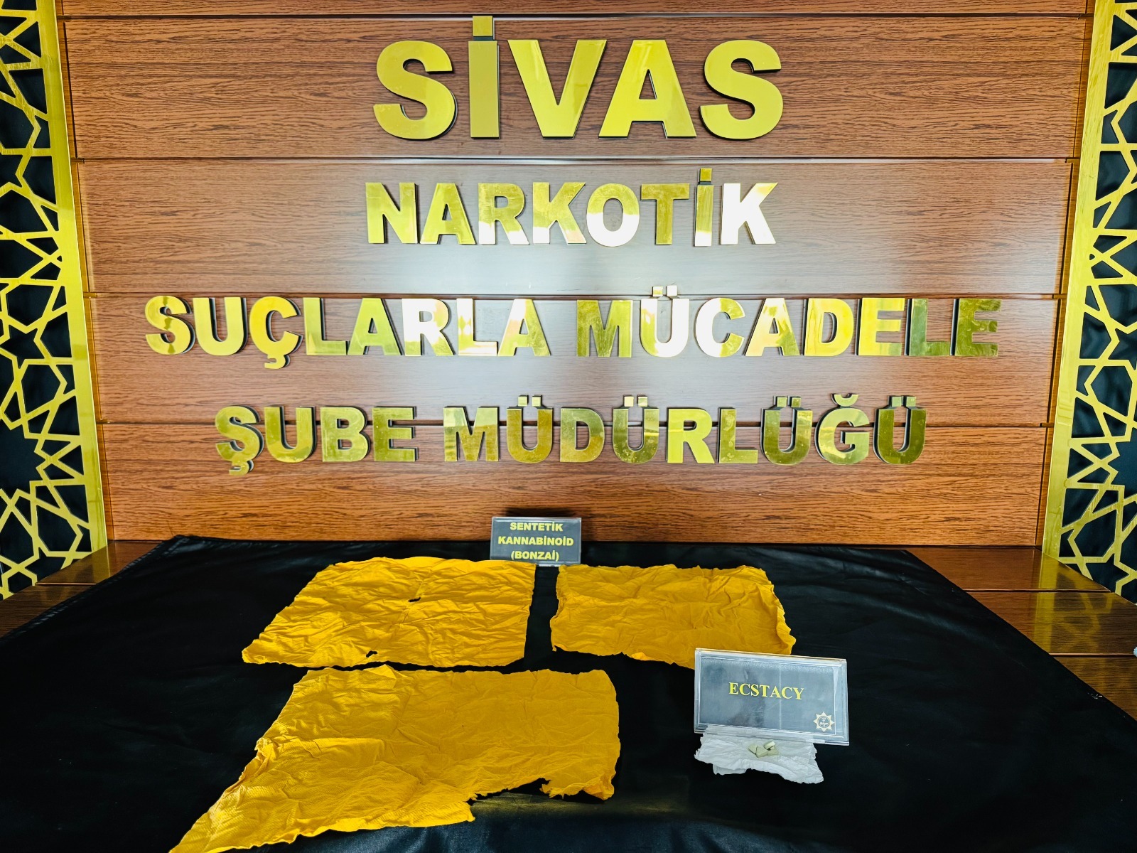 Sivas’ta Uyuşturucu Operasyonu: 3 Kişi Tutuklandı