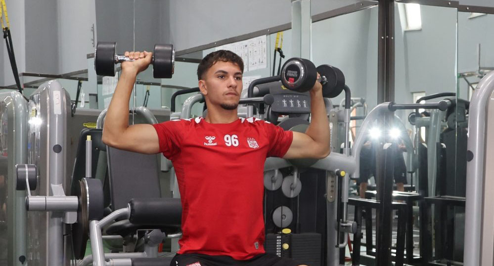 Sivasspor'da Sarıyer mesaisi sürüyor!