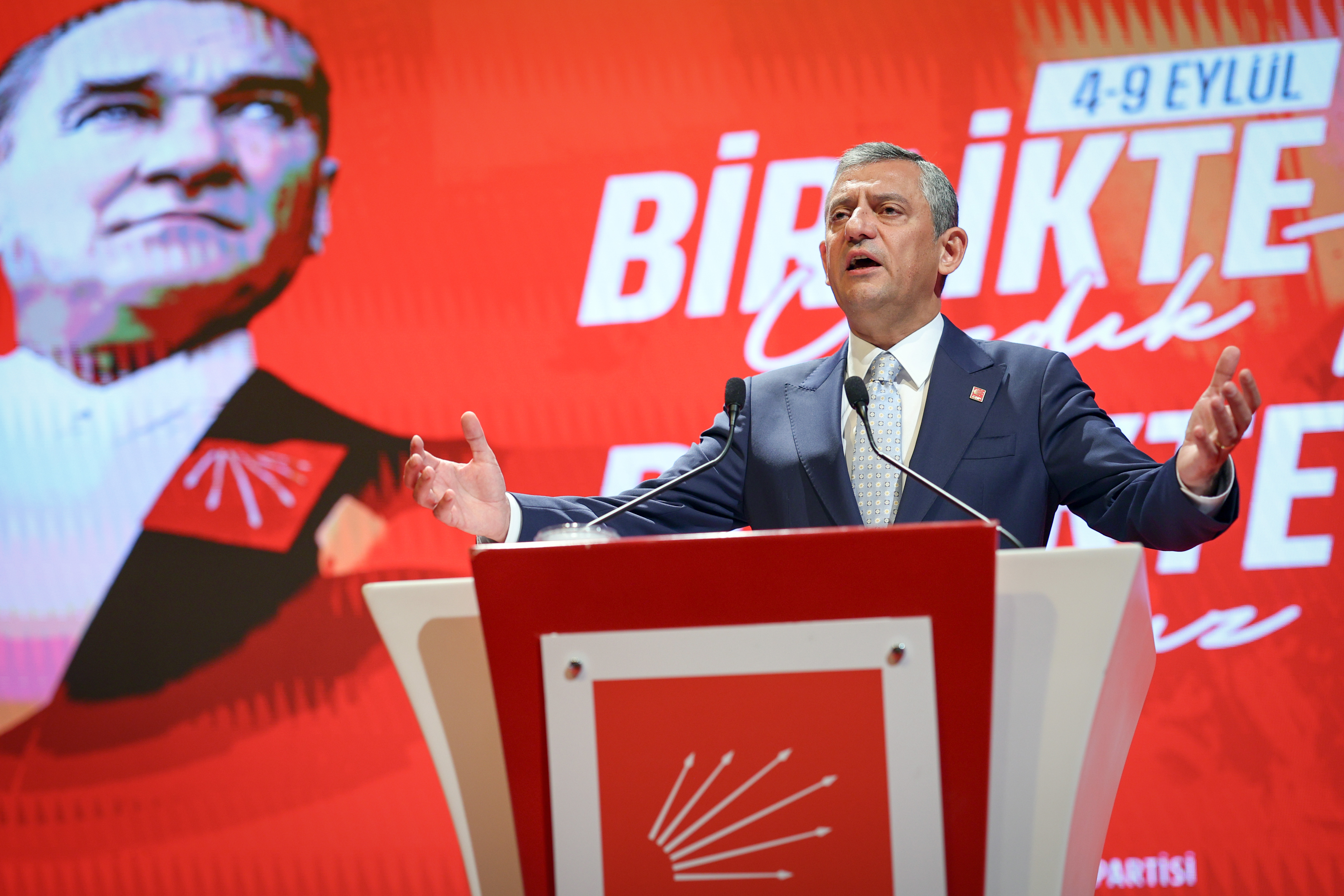 Özgür Özel: Ne yaparsanız yapın başaramayacaksınız