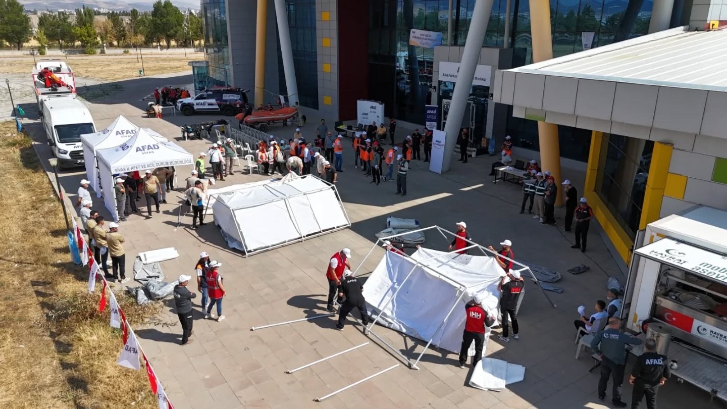 Sivas AFAD, Gönüllülerle Buluştu: Afet Farkındalığı Artıyor