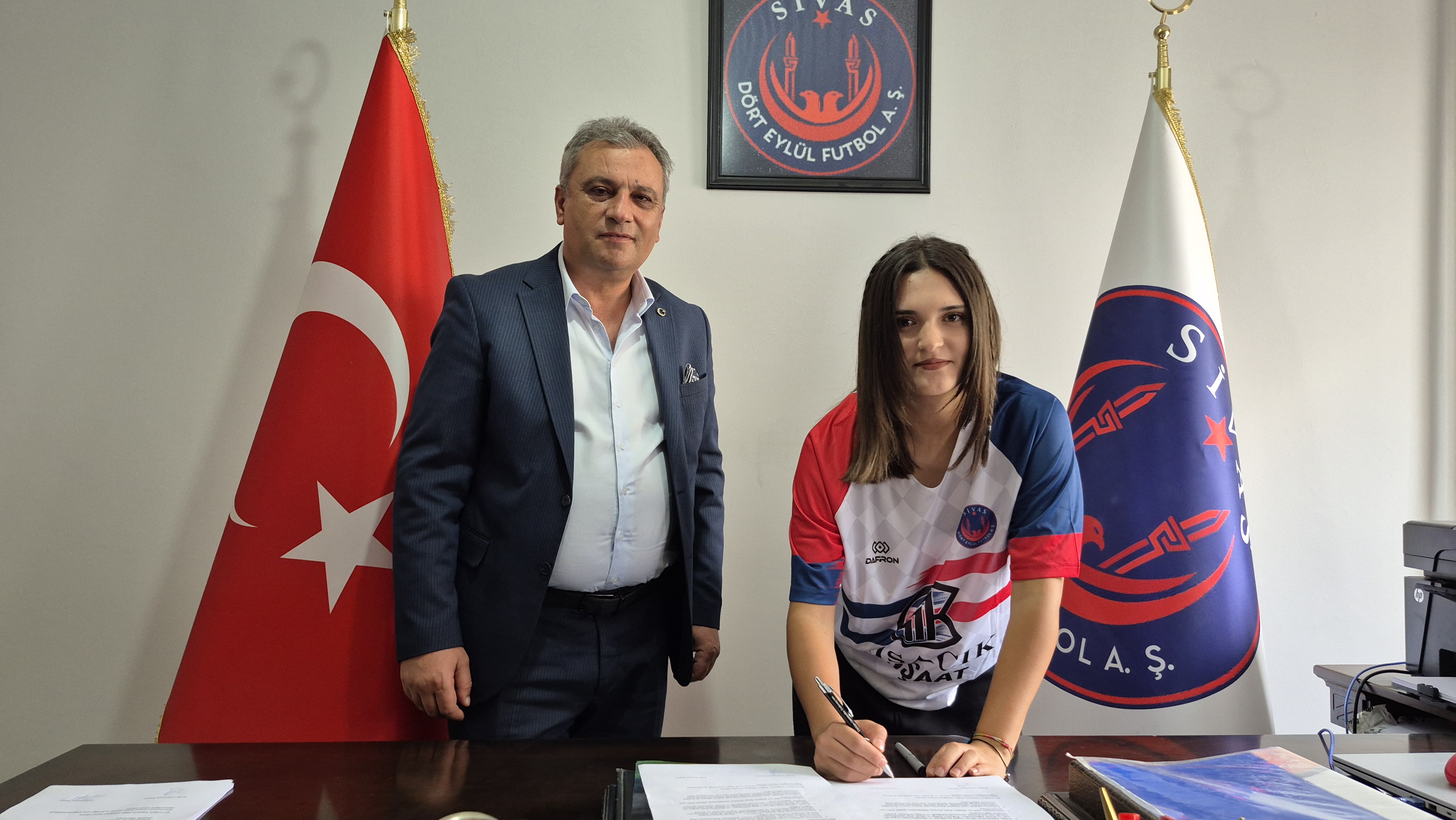 Sivas Dört Eylül’de kadın futbol dönemi