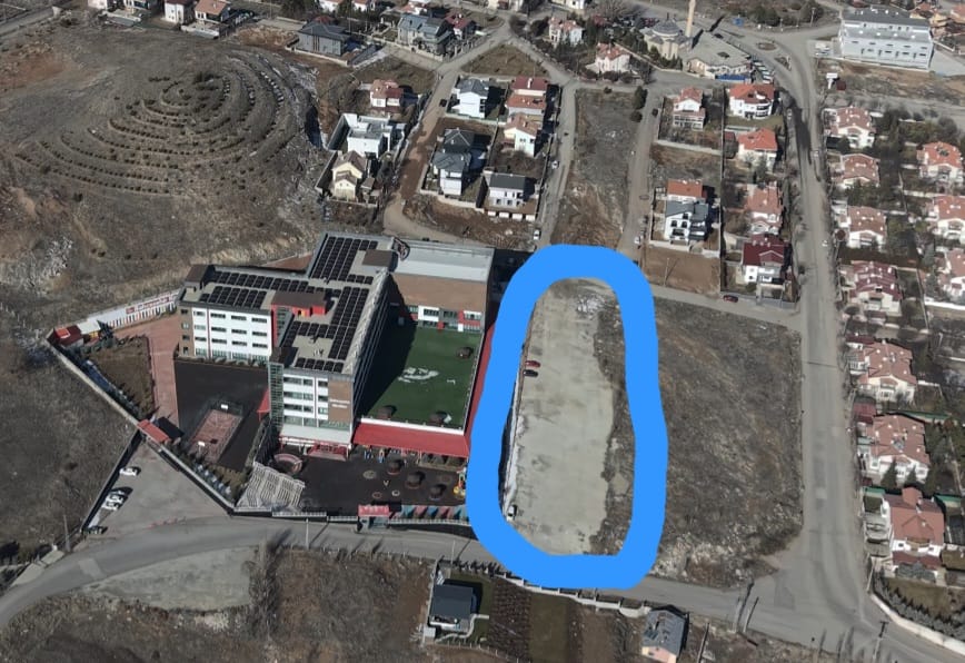 Sivas Belediyesi, Yeşil Alanın Otoparka Dönüşmesine Göz Yumdu!