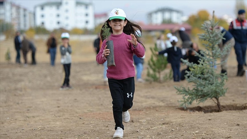 Çocuklara Yeşil Vatan" eğitimi