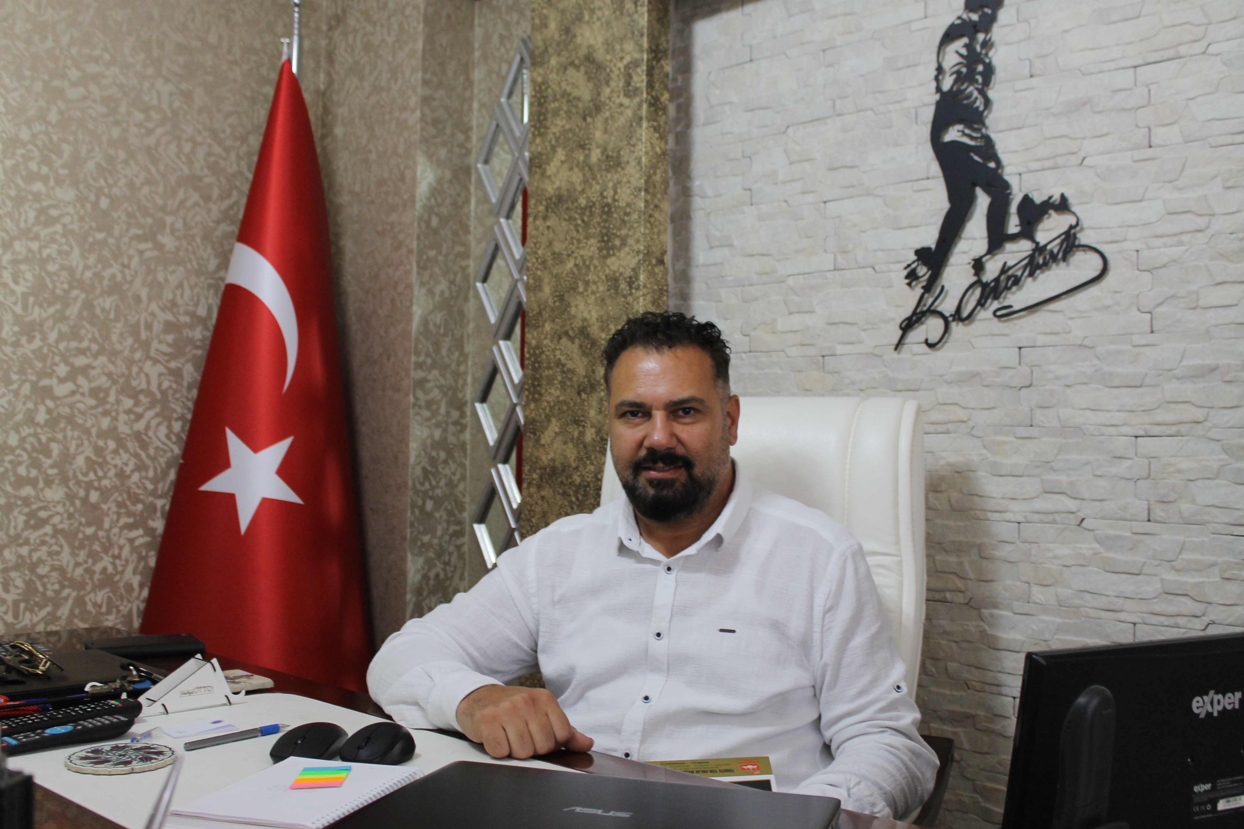 Sivaslı başkan açıkladı: Konut faizlerine indirim bekleniyor!