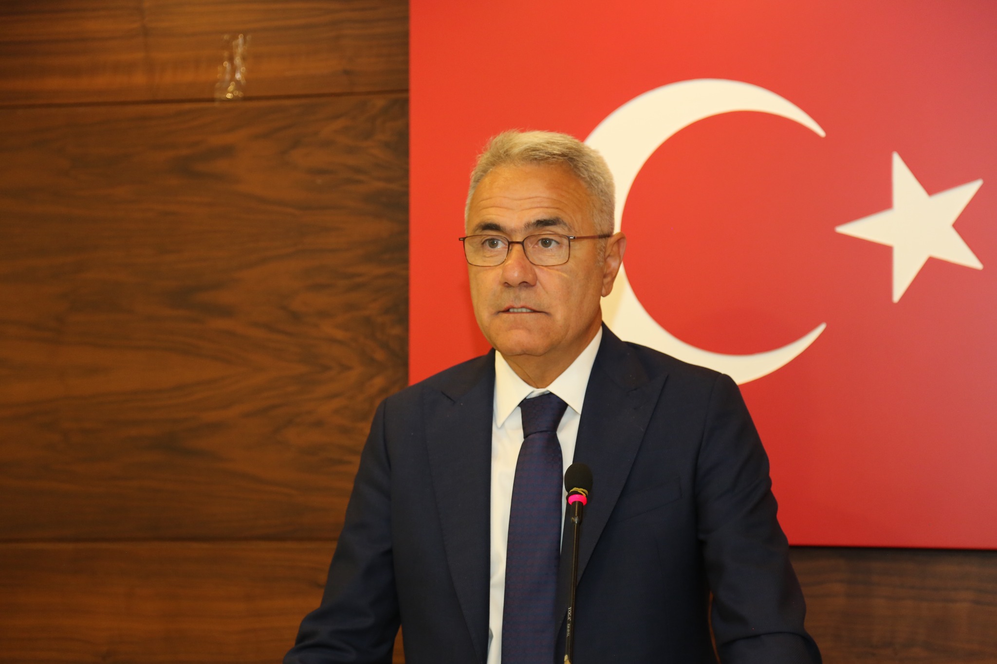Zeki Özdemir üyeleri bilgilendirdi!