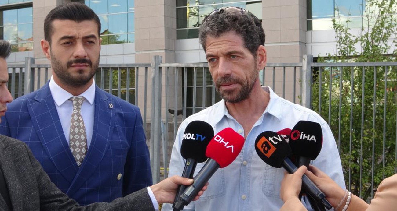Ünlü oyuncunun imzasını taklit edip öğrencileri kandırdılar