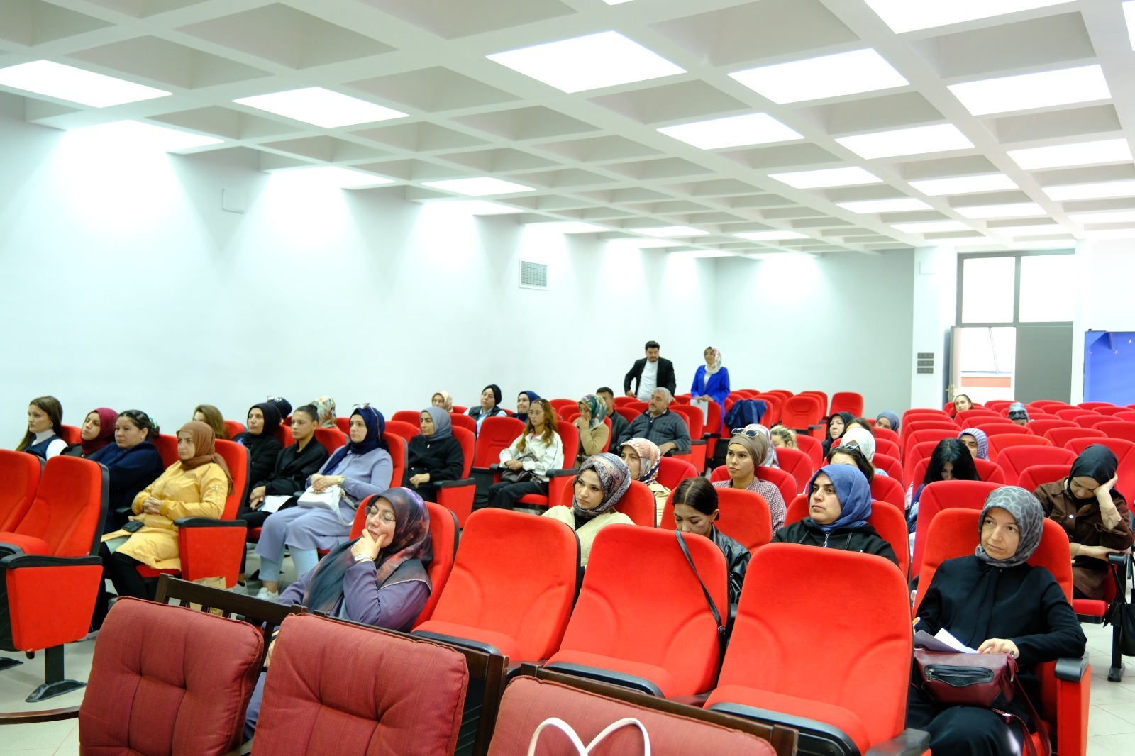 SCÜ'de işe yeni başlayan personele eğitim