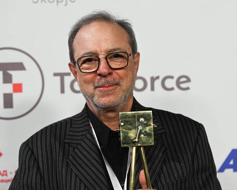 Semih Kaplanoğlu'na özel ödül