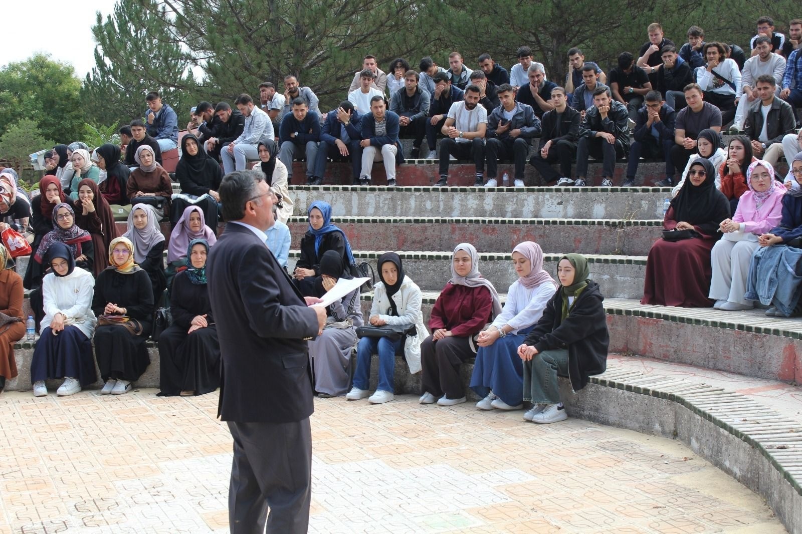 İlahiyat’ta yeni dönem başladı