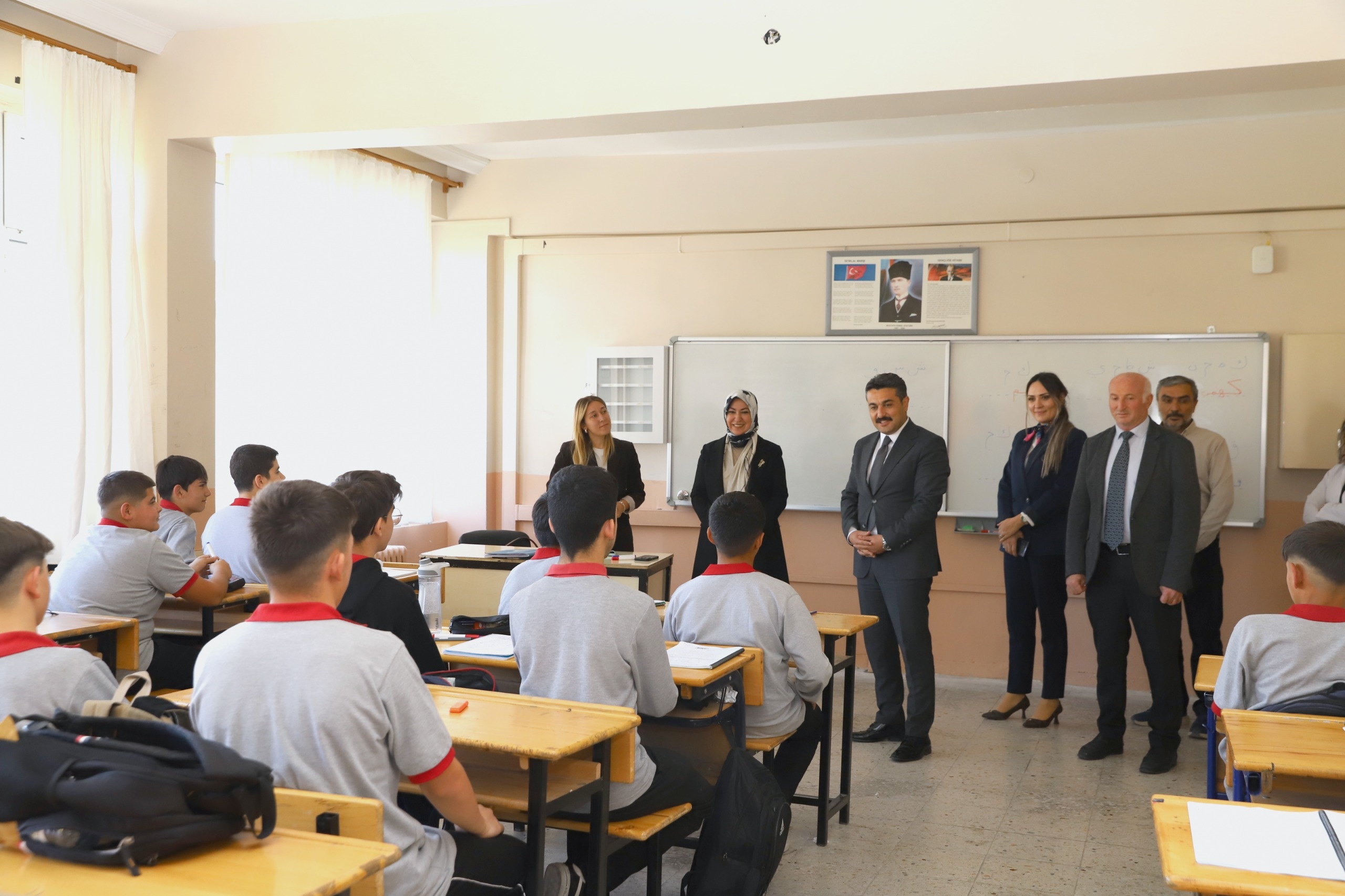 Vekil Toy, öğrencilerle bir araya geldi!