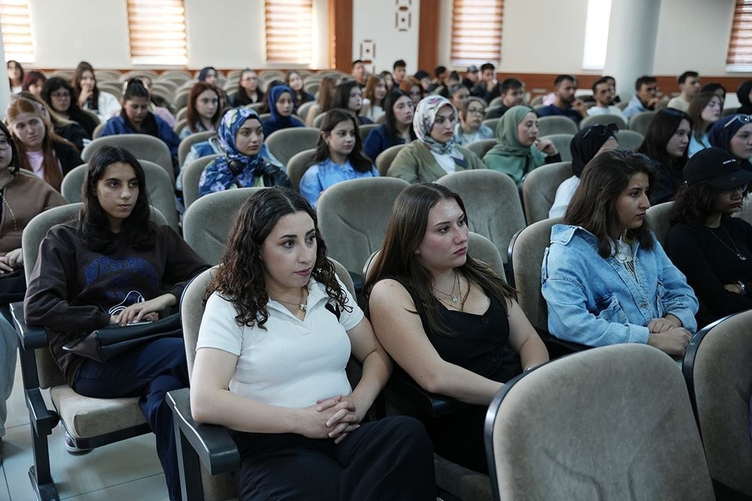 SCÜ İletişim’de  oryantasyon programı