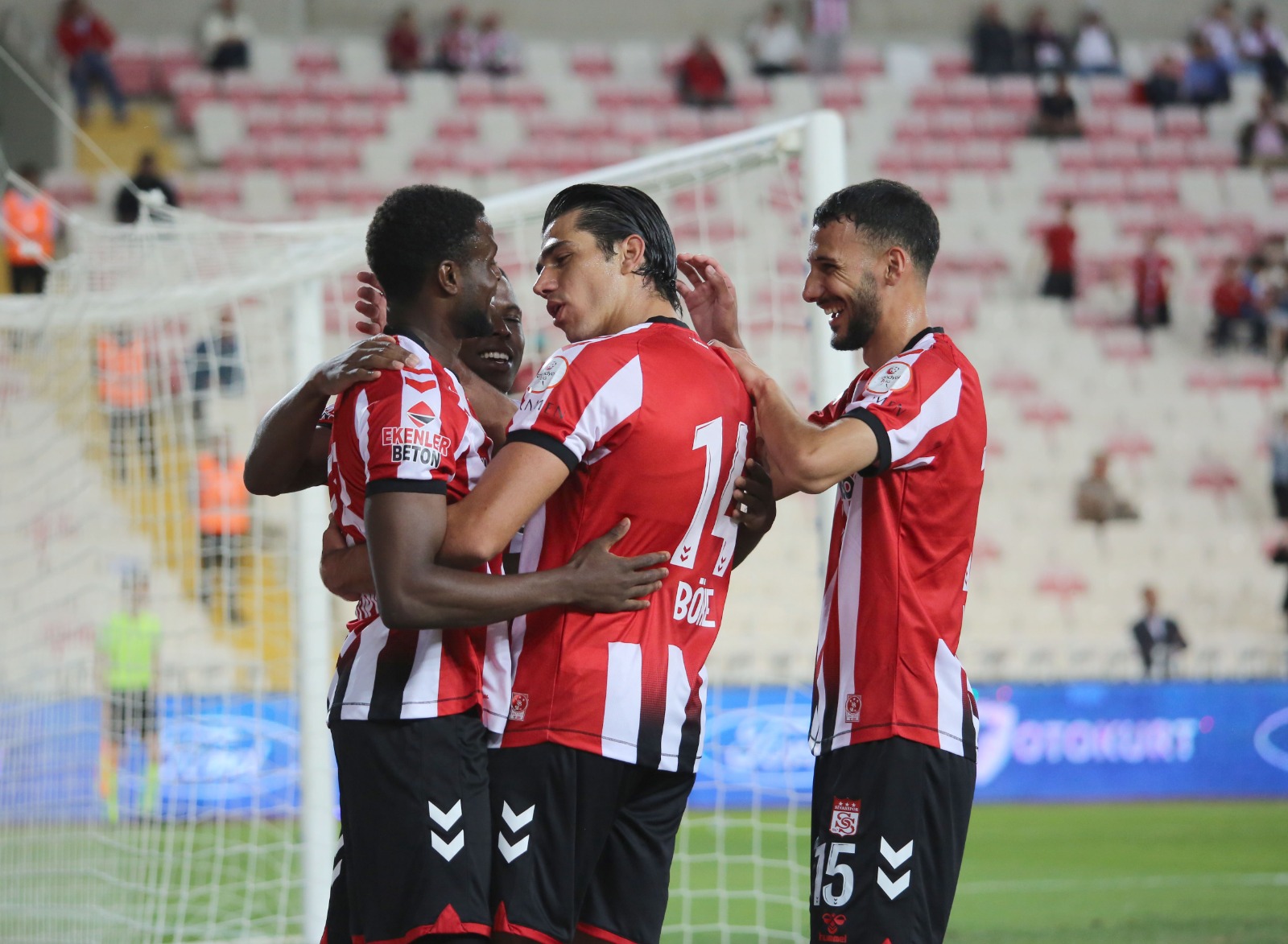 Sivasspor 5-0'la moral depoladı