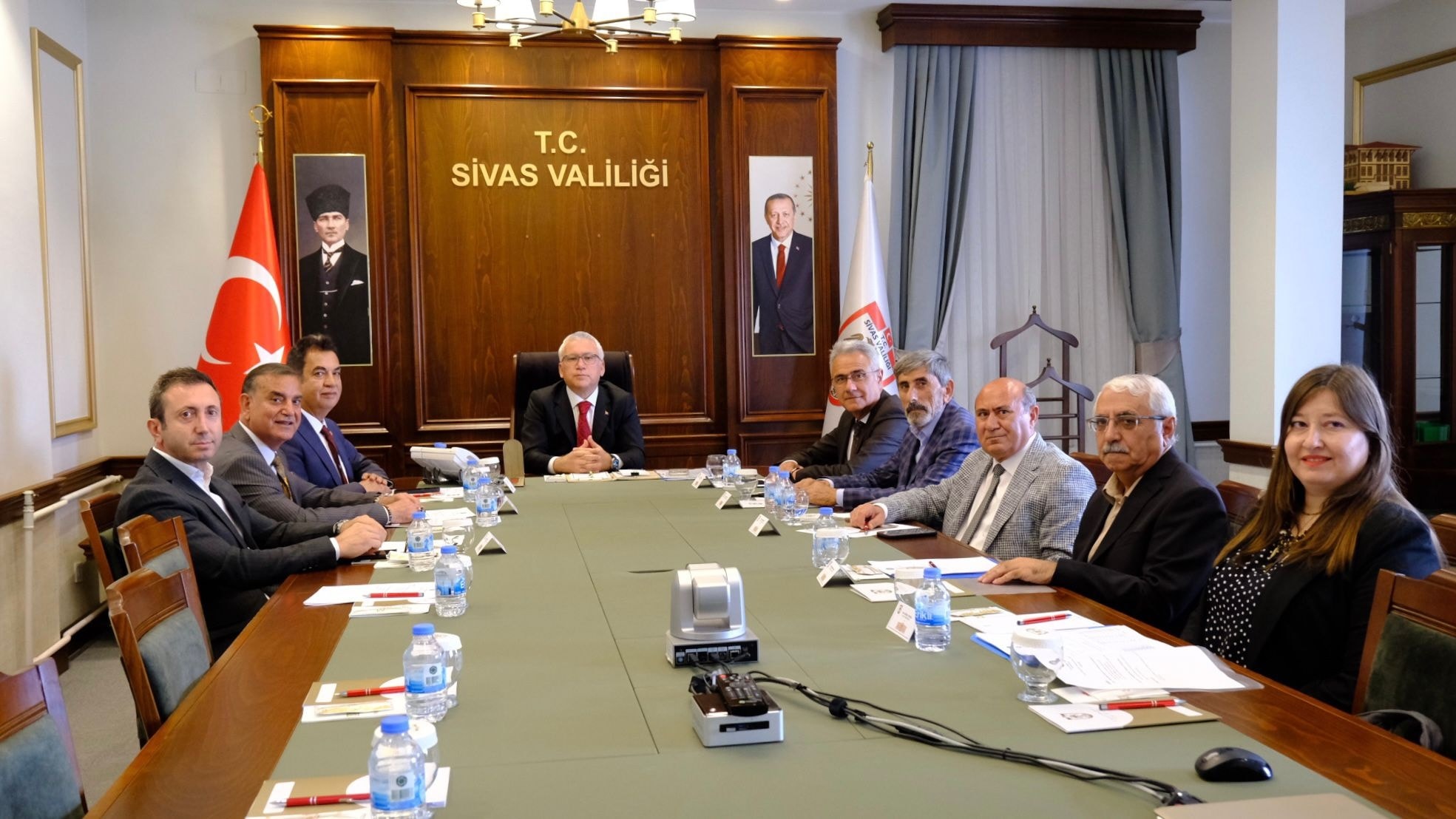 Hizmet Vakfı toplandı